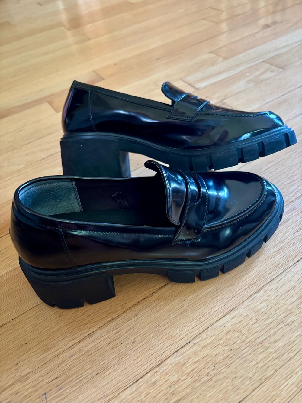 Woman’s Penny Loafers - Classic Slip-On Style - Picture 2 of 7